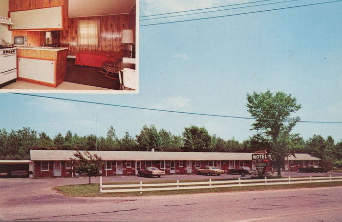 Dream Acre Motel (All Seasons Motel) - Old Post Card